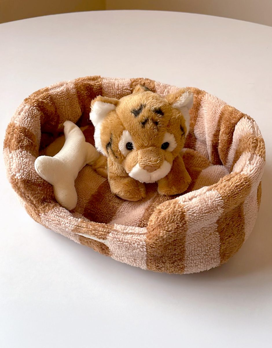 *Peluche de tigre 14cm avec panier ouatiné en éponge rayée et son os