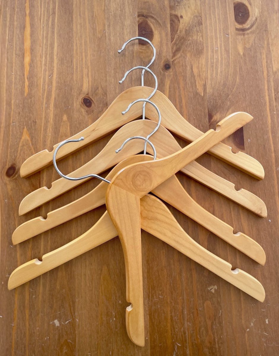 *Lot de 5 cintres en bois pour vêtements enfants