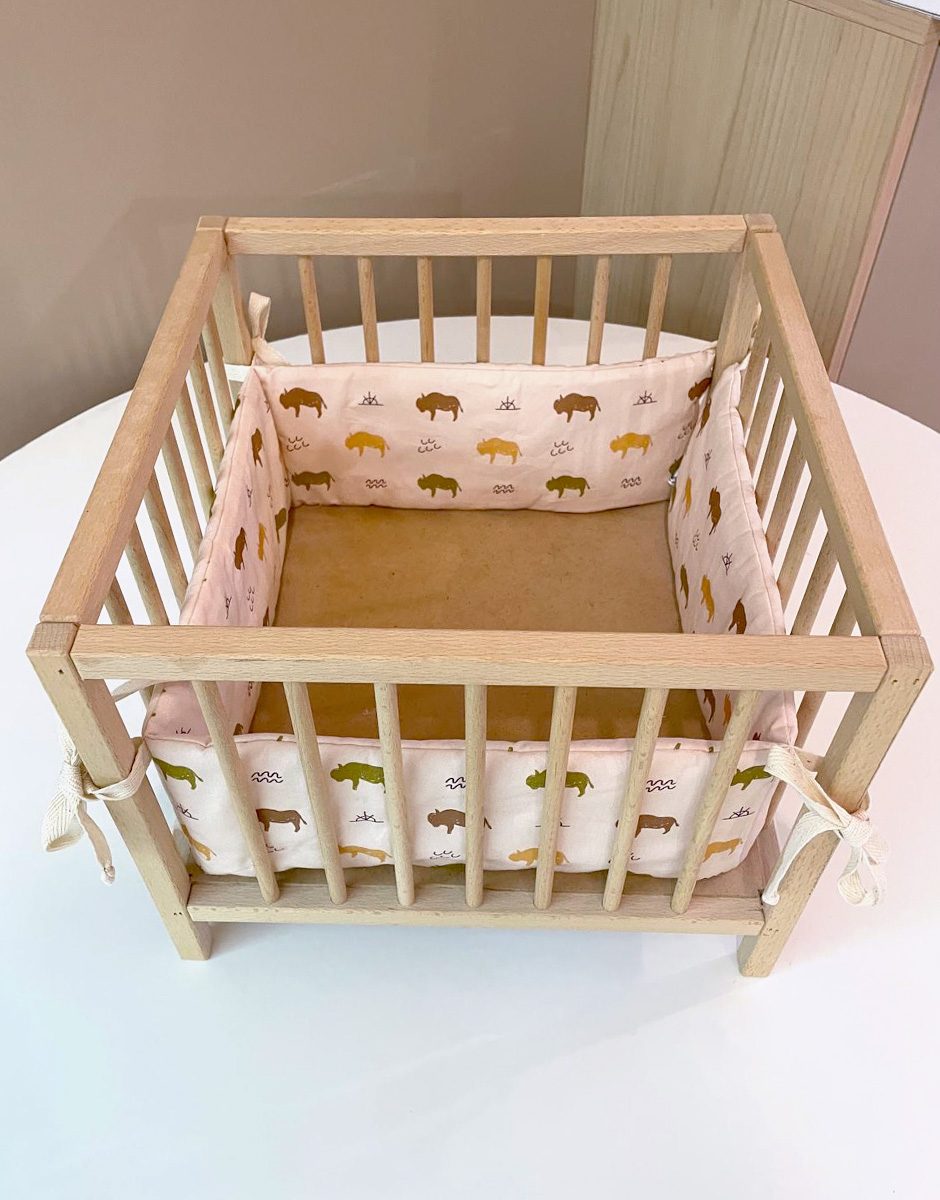 *Petit parc carré en bois naturel avec tour de parc Buffalo