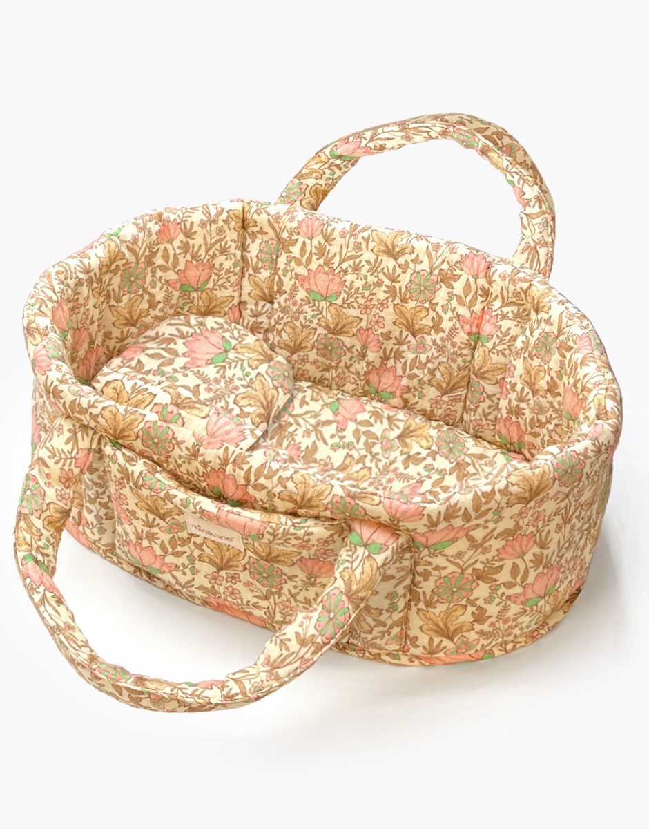 Couffin poupée et son oreiller en gaze de coton indienne rosée