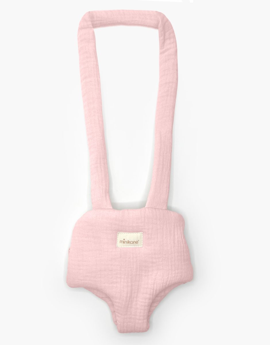 Porte poupée en gaze de coton fraise