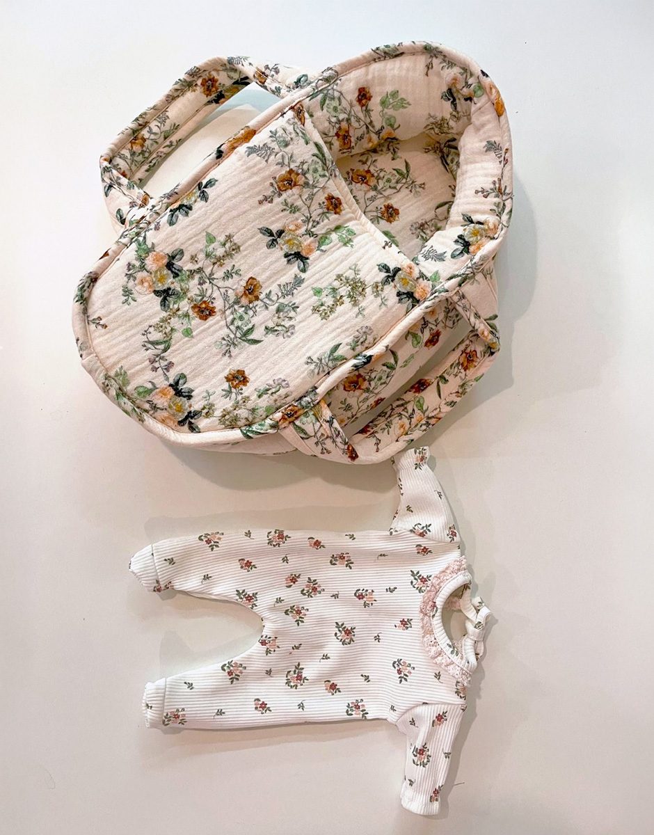 *Couffin en gaze de coton Poetic et pyjama pour Babies