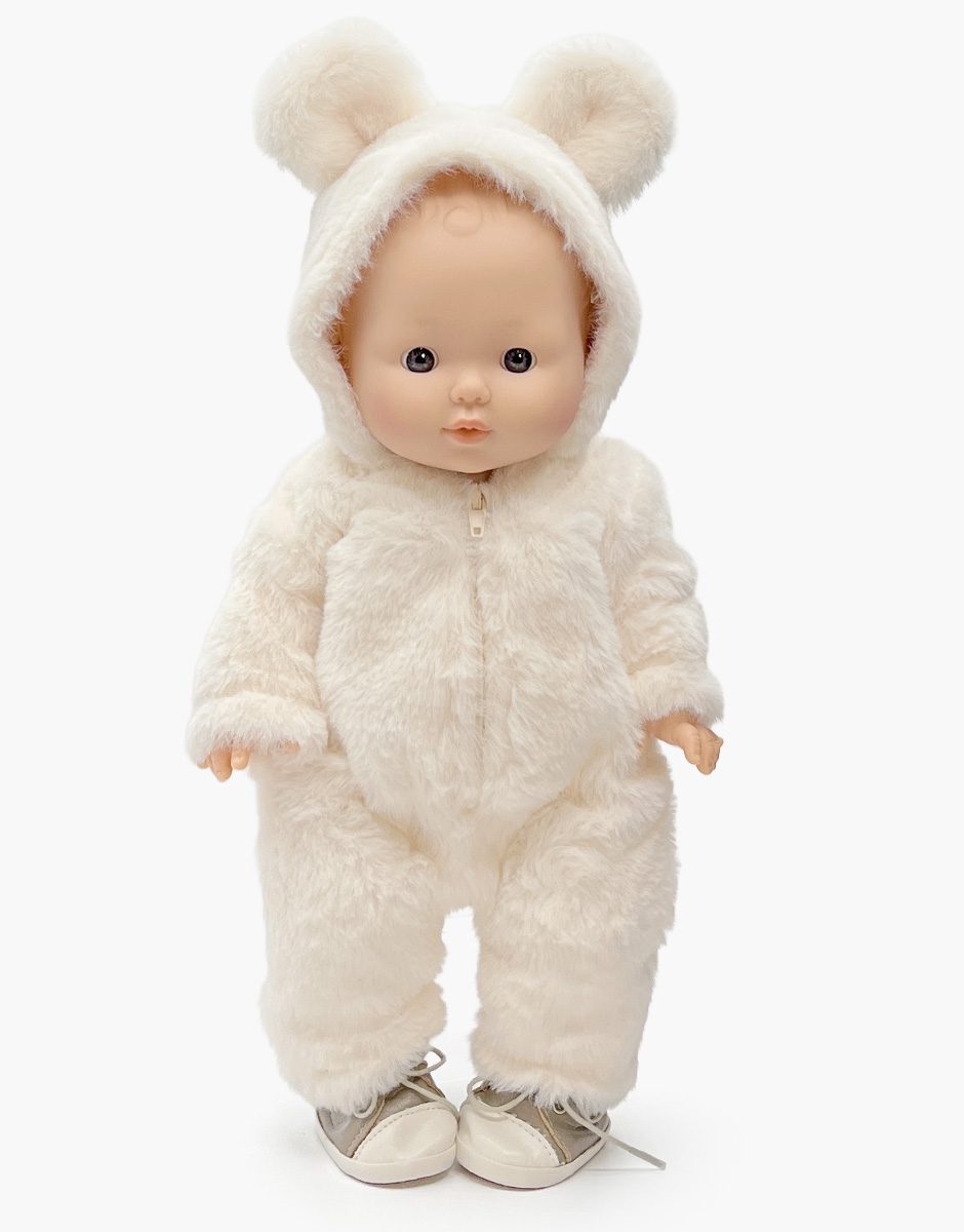 Louis, poupon Gordis vintage 34cm habillé de sa combinaison Winnie en fausse fourrure écru