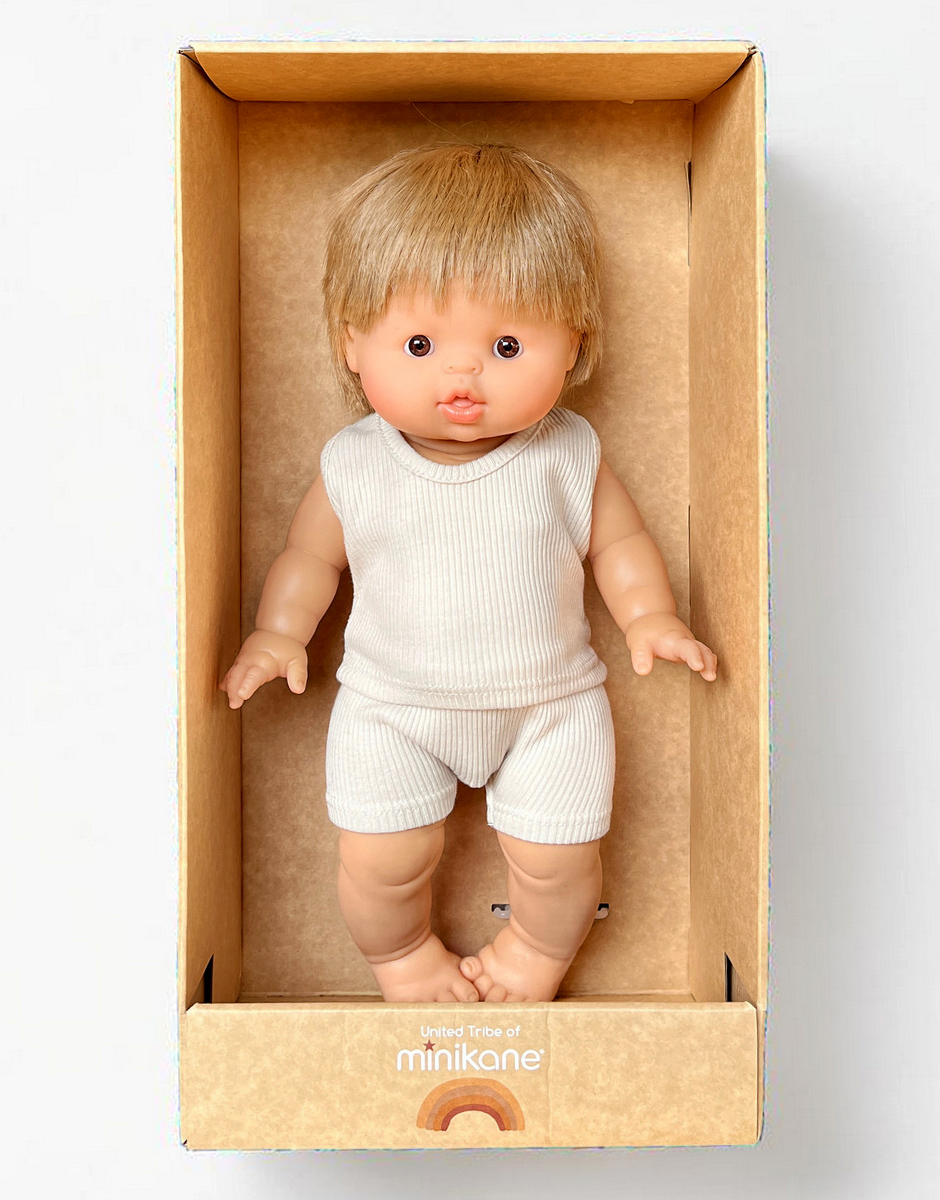 Achille, poupon Gordis 34cm habillé en dessous lin vendu avec sa boîte