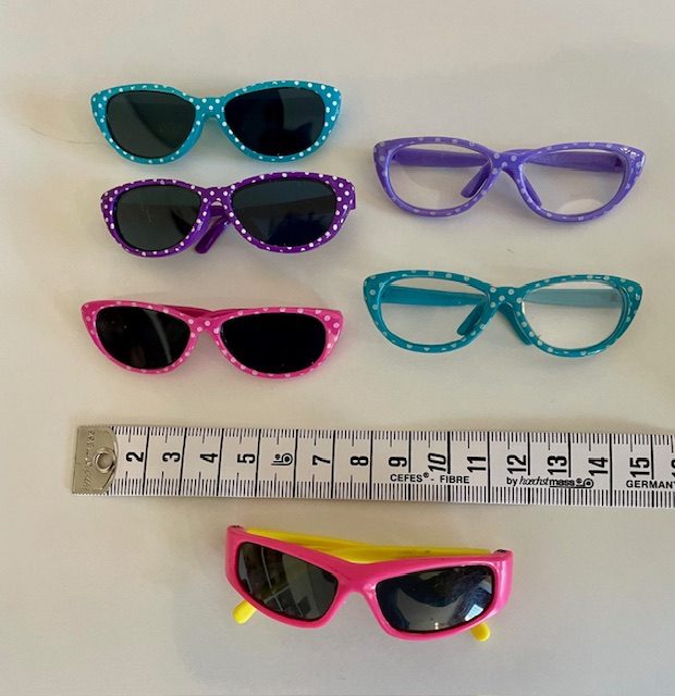 *Lot n°11 de 6 paires de lunettes pour poupées BABIES