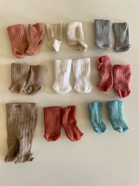 *Lot de 8 paires de chaussettes et 1 collant sans pieds Collégien pour poupées GORDIS