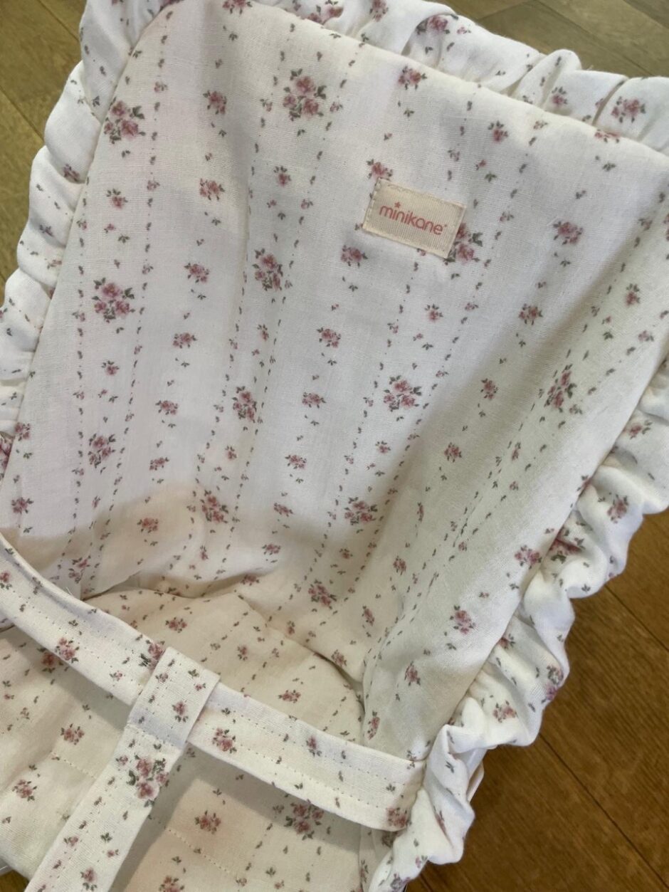 *Poussette poupée avec assise à volants Minikane X Natalys sur châssis crème