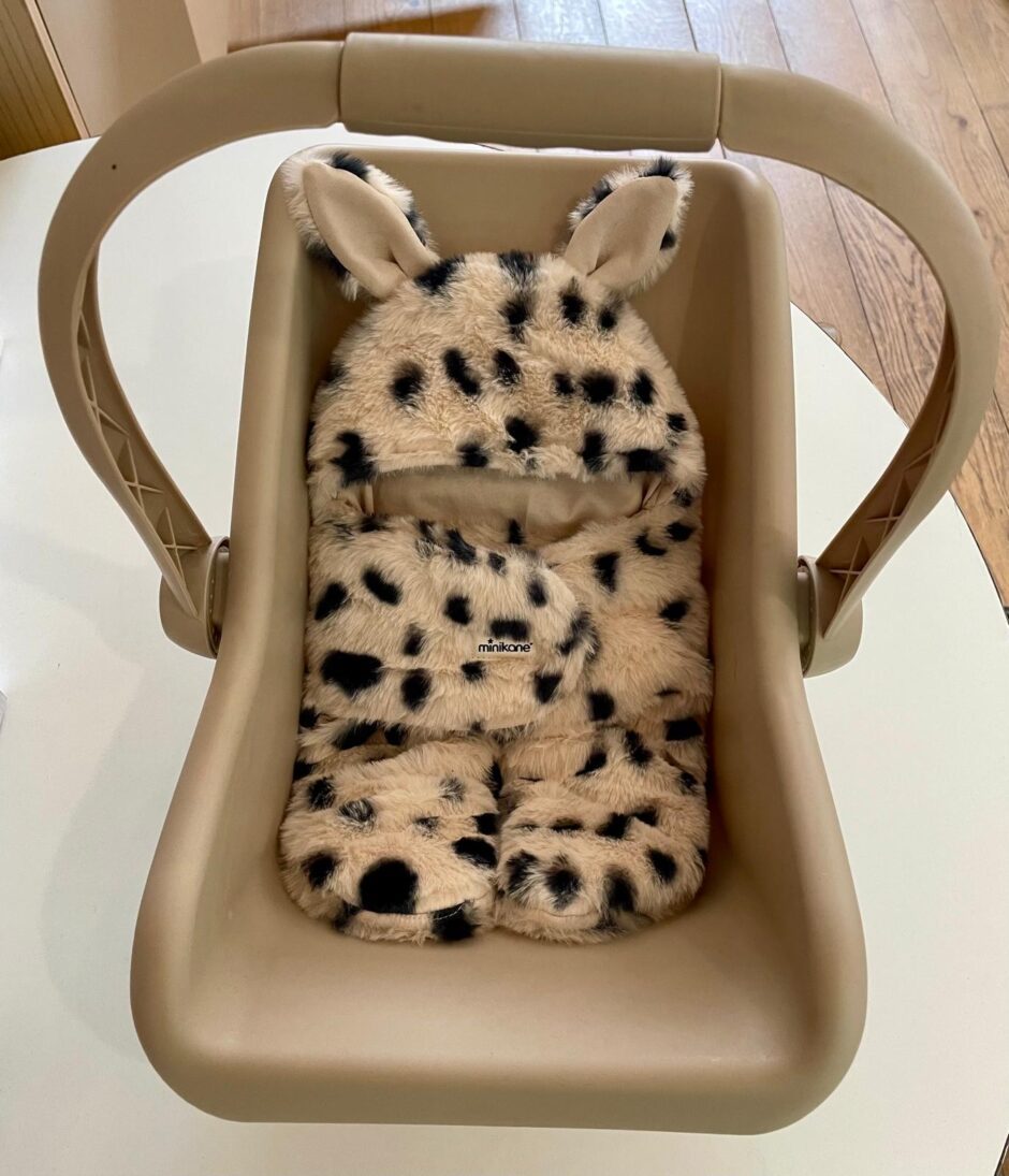 *Cosy poupées avec chancelière Dalmatien pour GORDIS