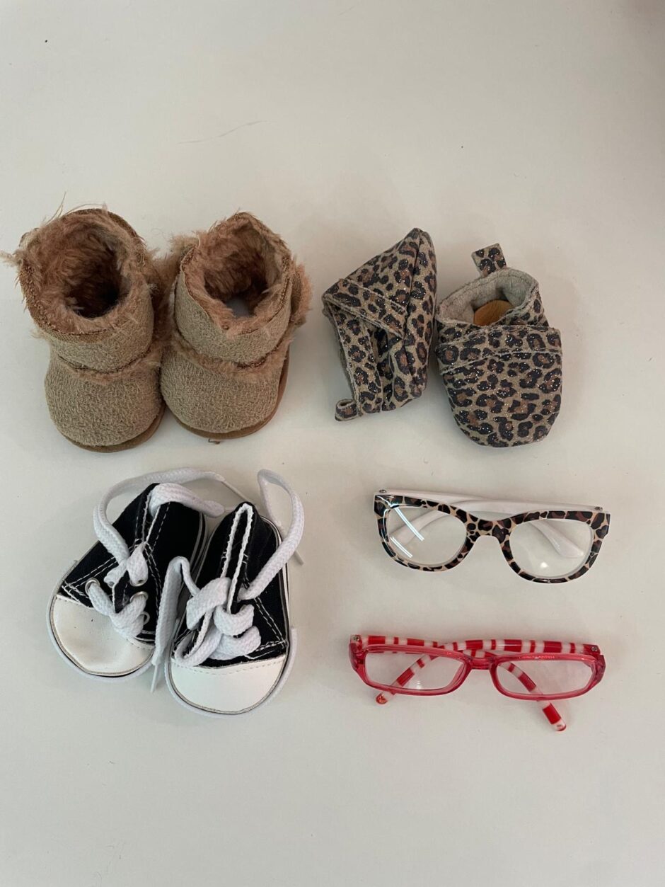 *Lot de chaussures et lunettes GORDIS avec Snow boots Hugh