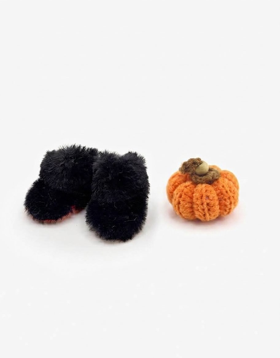 Lot accessoires chat noir d'Halloween Mini Panchas et sa citrouille en crochet