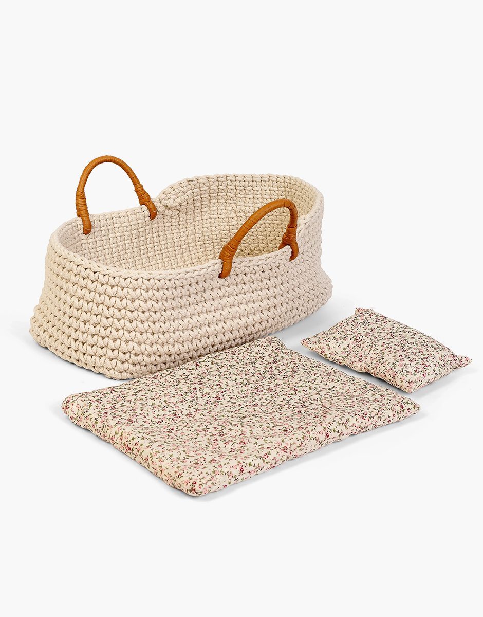 Couffin tricoté 35cm pour poupées avec duvet et oreiller