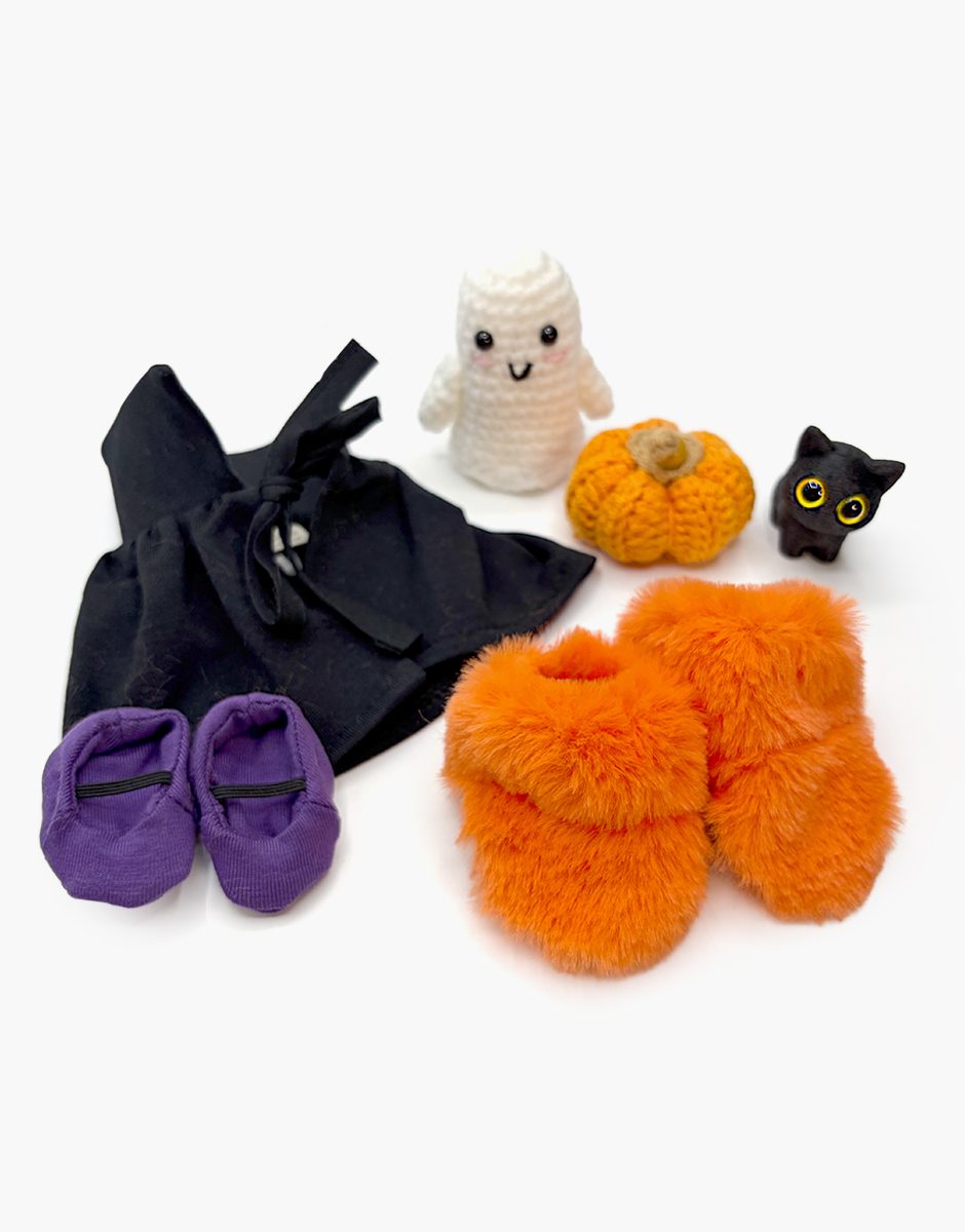 Grand lot d'accessoires Halloween pour poupées